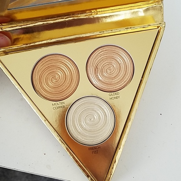 Laura Geller Dripping in Gold Illuminator Palette - Picture 1 of 3